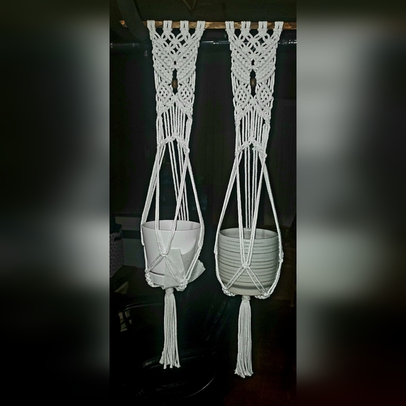NEW - Handcrafted Custom Double Macrame Plant Hanger - Picture 6 of 11